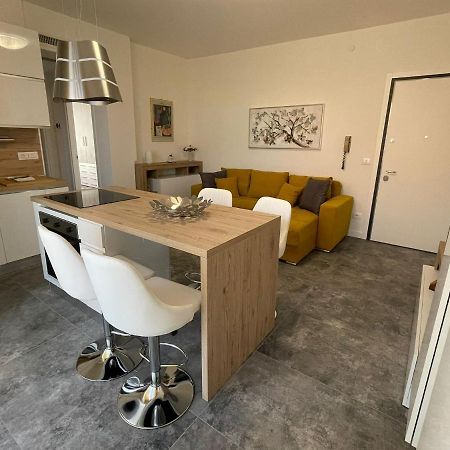 Magic Apartments Bardolino Exterior photo